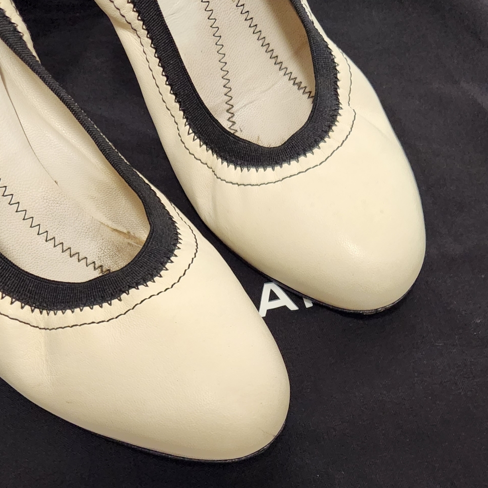 CHANEL Cream and Black CC Logo Kitten Heel Pumps - Picture 9 of 14